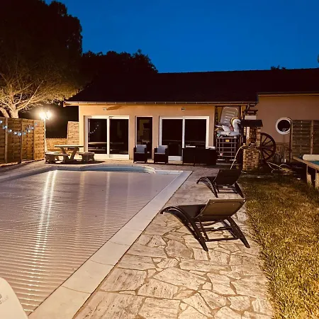 La Villa Perroquet Poncins Exterior foto